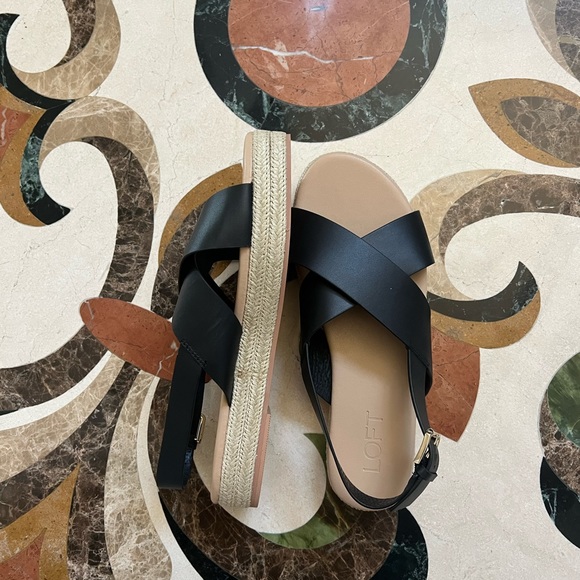 Black Strap Woven Sandals - Picture 4 of 5